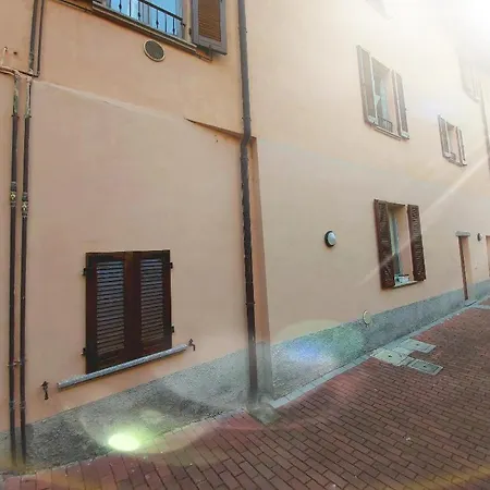 Happy House Casa vacanze Malgrate